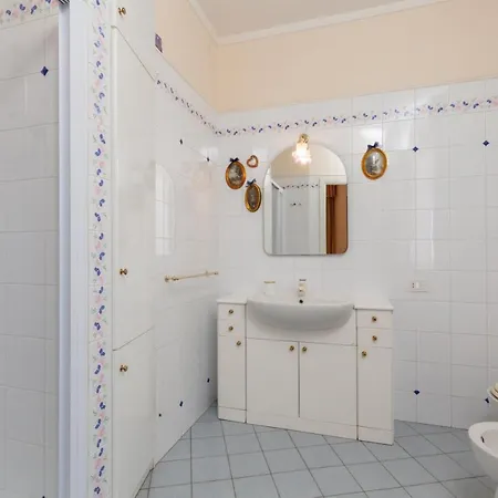 Casa Di Lusso A Con Bagno Privato Fermo