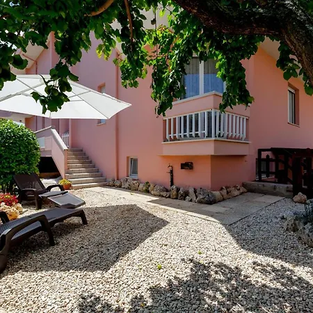 Casa Di Lusso A Con Bagno Privato Διαμέρισμα